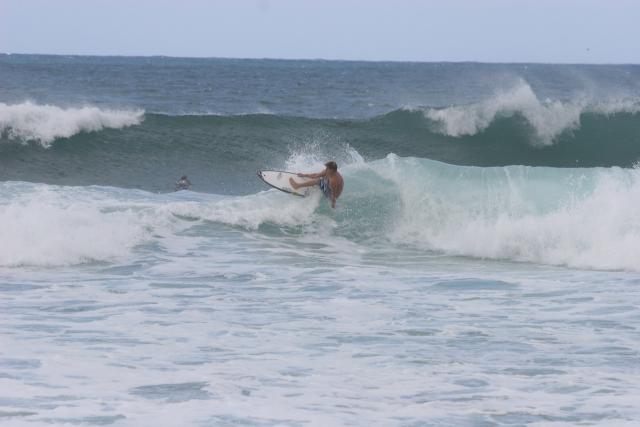 2007 Hawaii Vacation  0779 North Shore Surfing